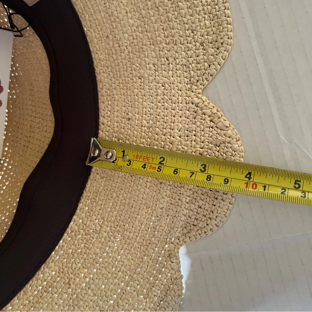 FREYA S/M Women's Packable Scallop Crochet Bucket Natural Hat $242 - Picture 12 of 12